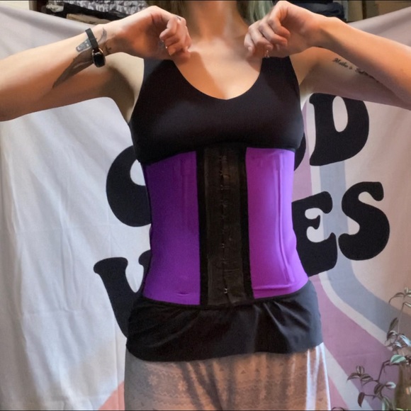 Waist Trainer - Picture 5 of 8
